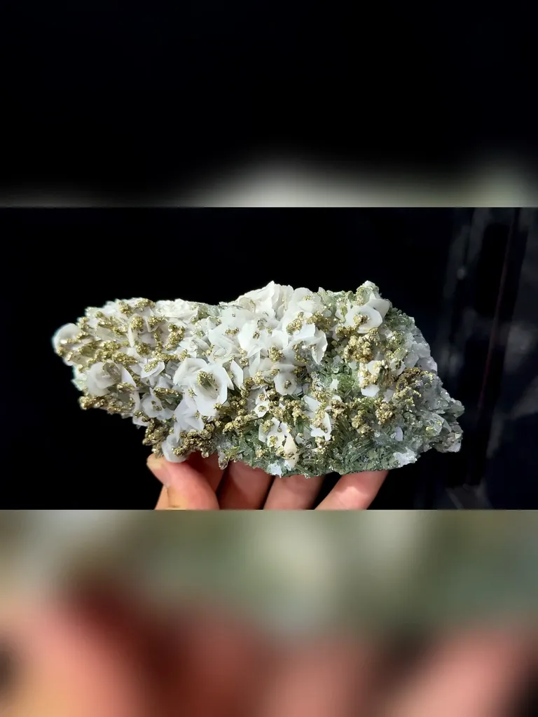 Natural Flaky Calcite Coexist With Pyrite and  Quartz comes from Fujian，China  155*55*40MM - image 5