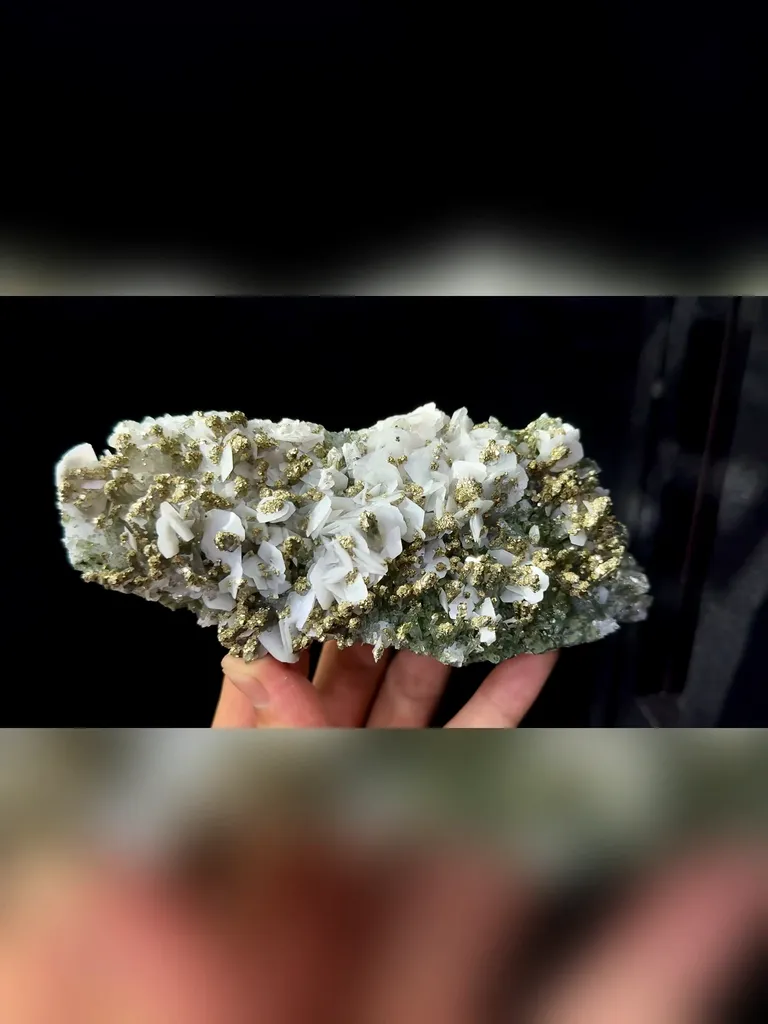 Natural Flaky Calcite Coexist With Pyrite and  Quartz comes from Fujian，China  155*55*40MM - image 6
