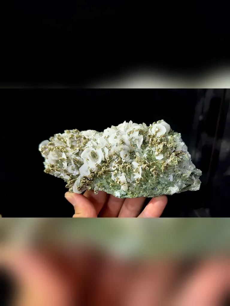 Natural Flaky Calcite Coexist With Pyrite and  Quartz comes from Fujian，China  155*55*40MM - image 2