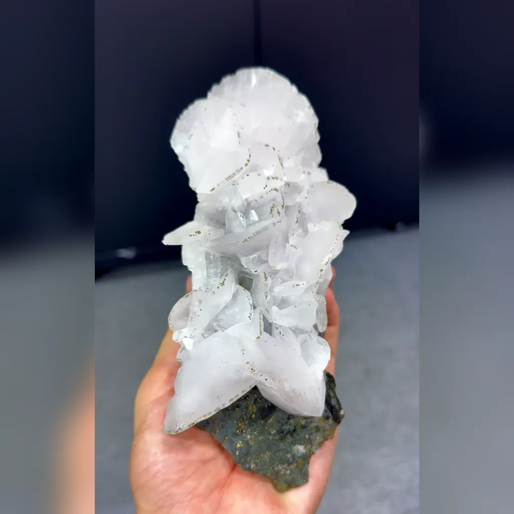 Natural Flaky Calcite comes from Fujian,China 70*40*180MM image