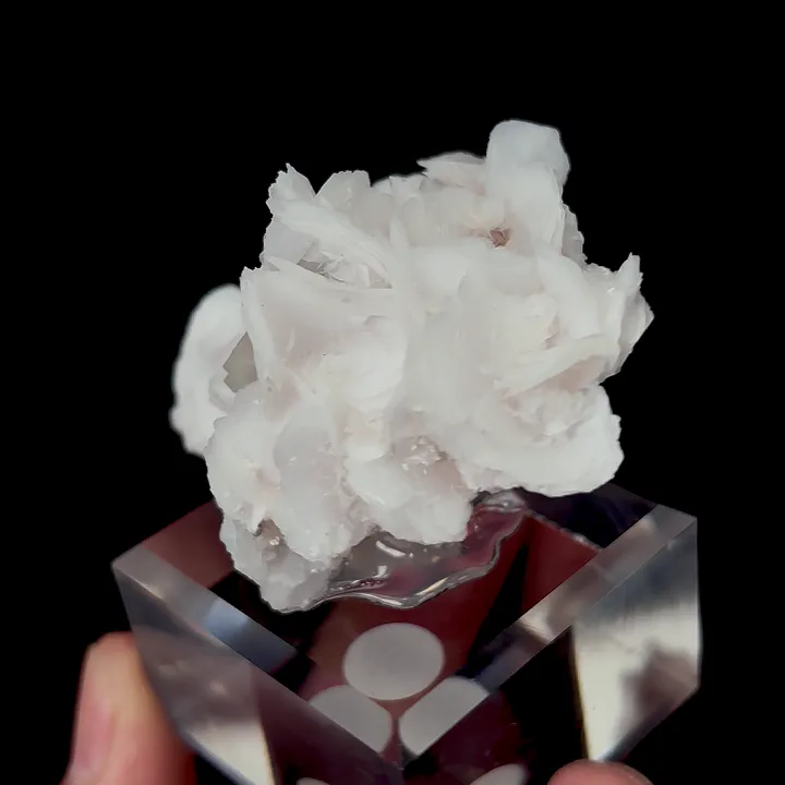 Natural Flaky Calcite, Mineral Specimen:Fujian,China (55*30*40MM) - image 3