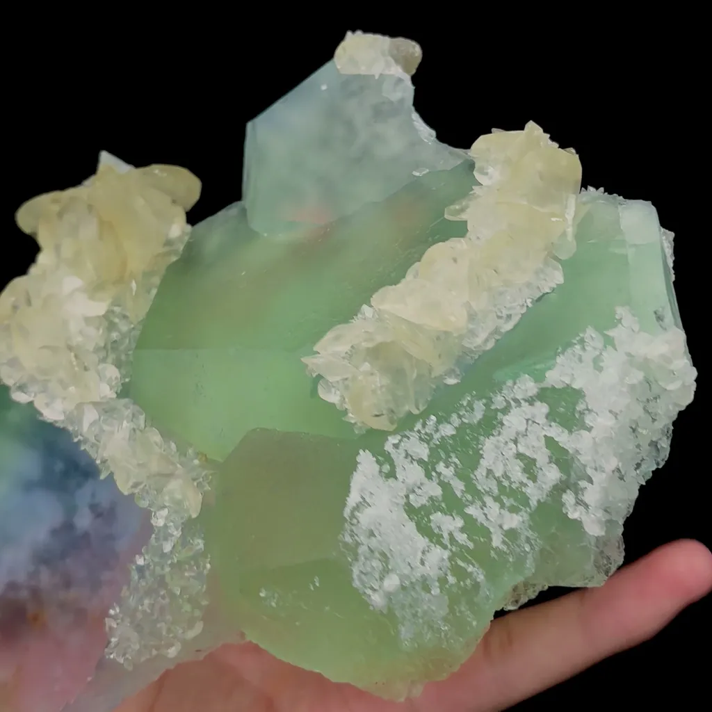 Natural Floating Green Fluorite and Calcite Mineral Specimen,High Quality Specimen,FUJIAN,CHINA(195*130*32mm) - image 2