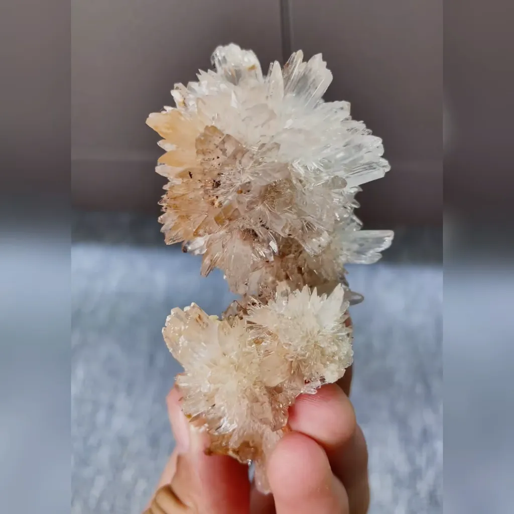 Natural Floral Gypsum comes from Guizhou,China 45*90*45MM - image 3