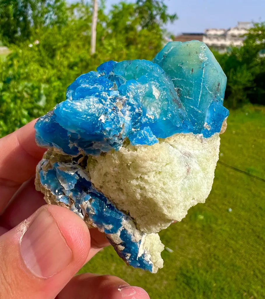 Natural Fluorescent Afghanite image