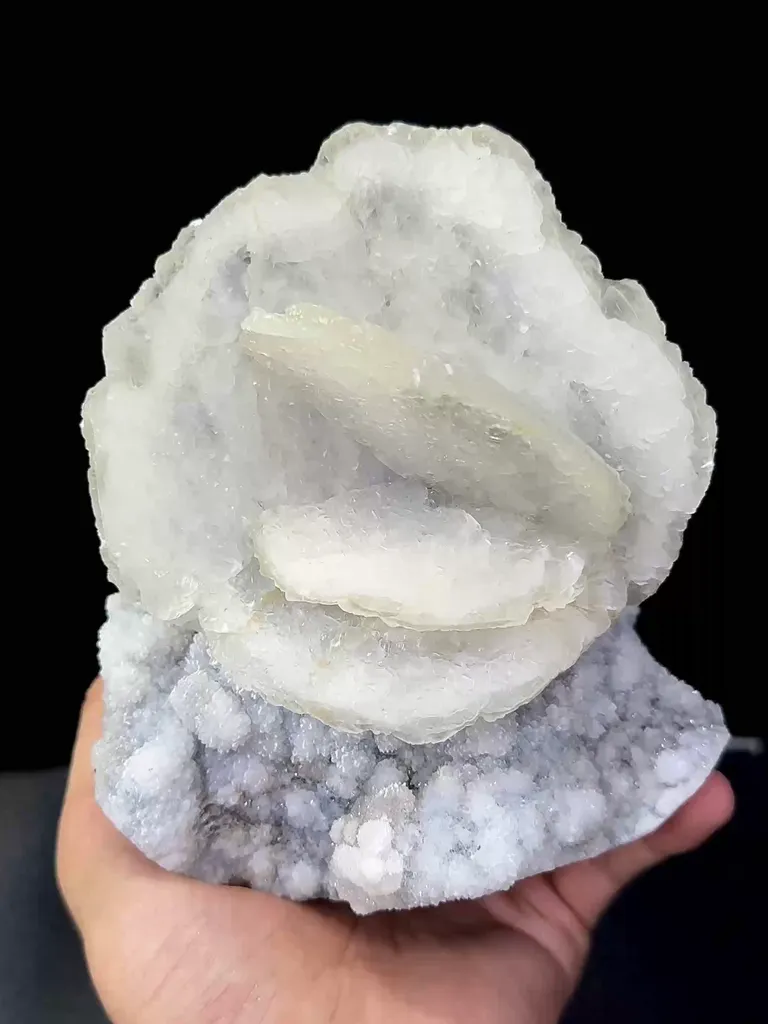 Natural Fluorescent Flower-like Calcite and Crystal Coexist comes from Fujian,China 115*100*150MM image
