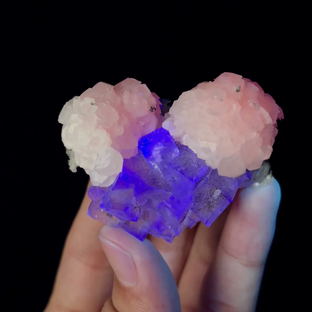 Natural Fluorite and Pink Calcite Mineral Specimen,High Quality Specimen,YAO GANG XIAN,HUNAN,CHINA(58*43*23mm) - image 4