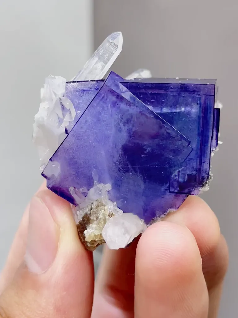 Natural Fluorite and Quartz coexist comes from Yaogangxian,Hunan 35*40*30MM image