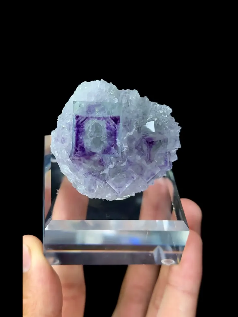 Natural Fluorite and Quartz Coexist comes from Zhejiang 55*35*30MM - image 4