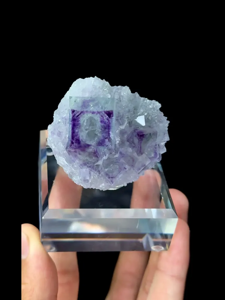 Natural Fluorite and Quartz Coexist comes from Zhejiang 55*35*30MM image