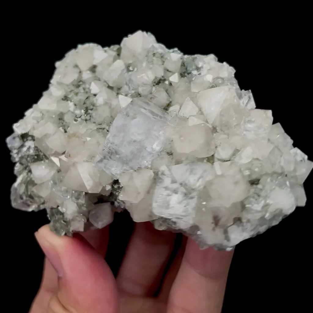 Natural Fluorite and Scheelite Mineral Specimen,High Quality Specimen,YAO GANG XIAN,HUNAN,CHINA(88*59*33mm) - image 3