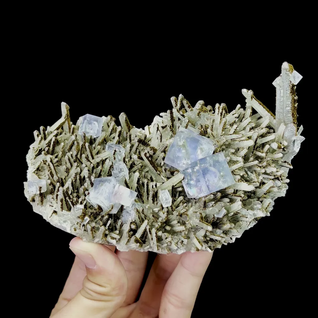 Natural Fluorite Goethite and Quartz Mineral Specimen,High Quality Specimen,CHENZHOU,HUNAN,CHINA(138*74*68mm) image