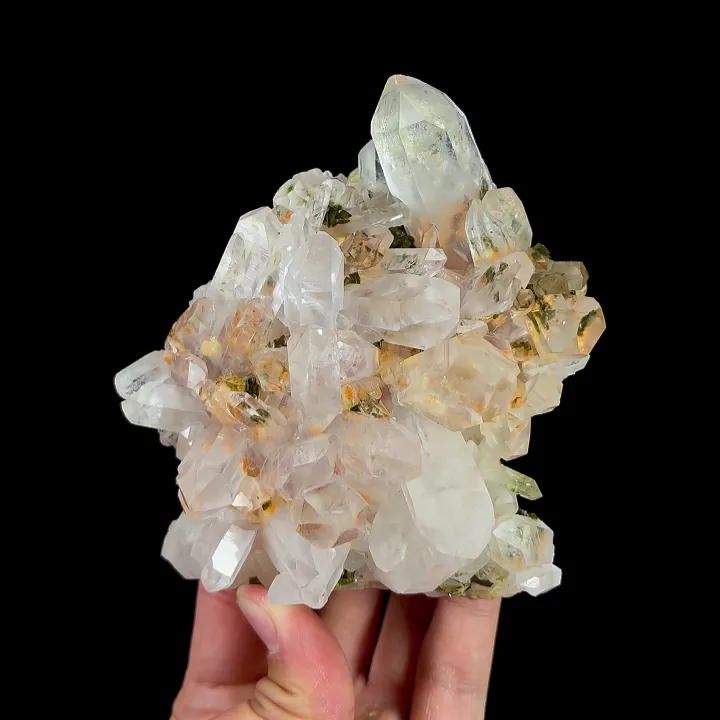 Natural Garden Quartz and Epidote, Mineral Specimen:Meigu,Sichuan(105*105*35MM) image