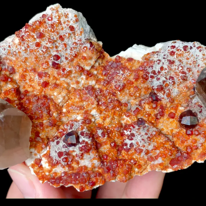 Natural Garnet and Smoky Quartz, Mineral Specimen:Fujian,China (105*65*40MM) - image 4