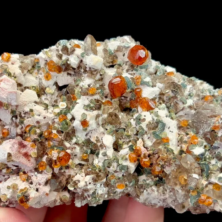 Natural Garnet and Smoky Quartz, Mineral Specimen:Fujian,China (120*50*30MM) image