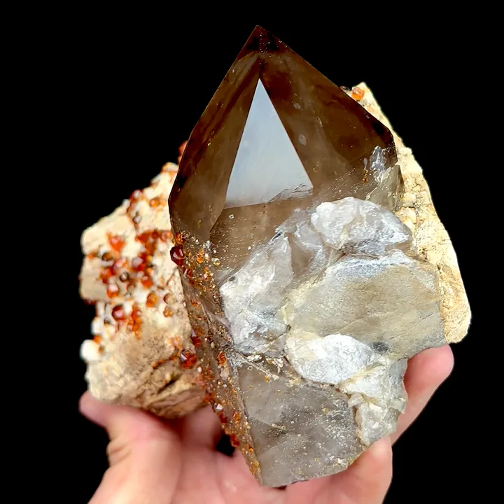 Natural Garnet and Smoky Quartz, Mineral Specimen:Fujian,China (125*110*70MM) - image 4