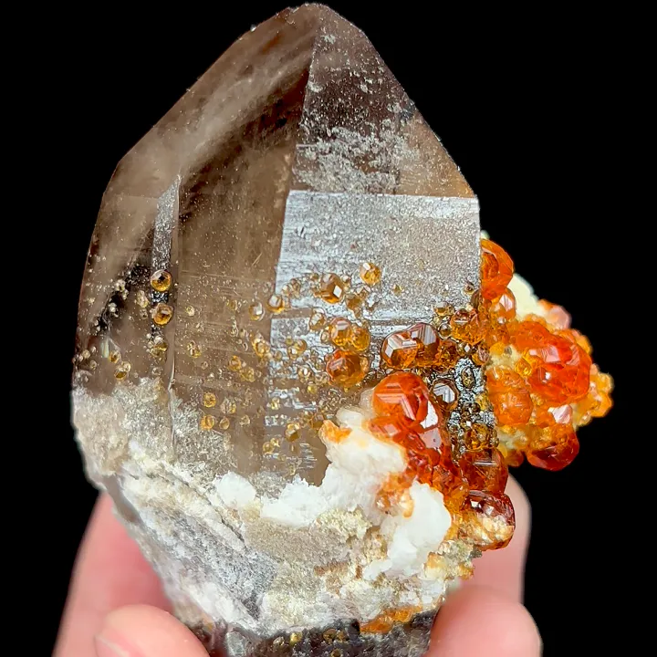 Natural Garnet and Smoky Quartz, Mineral Specimen:Fujian,China (45*65*50MM) - image 3