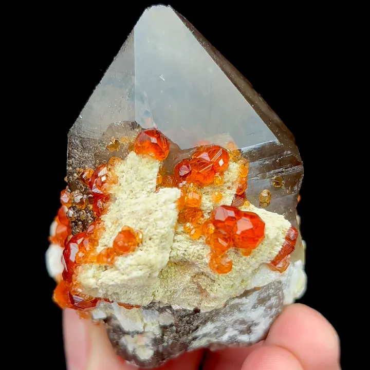 Natural Garnet and Smoky Quartz, Mineral Specimen:Fujian,China (45*65*50MM) - image 2
