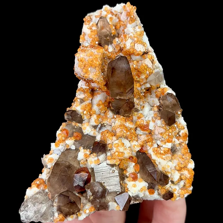 Natural Garnet and Smoky Quartz, Mineral Specimen:Fujian,China (65*80*40MM) image
