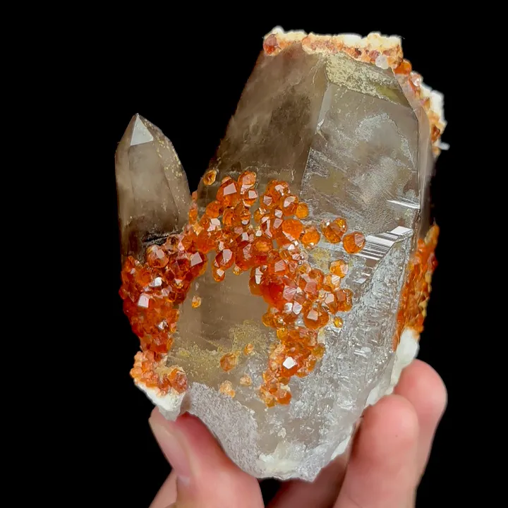 Natural Garnet and Smoky Quartz, Mineral Specimen:Fujian,China (75*85*55MM) image