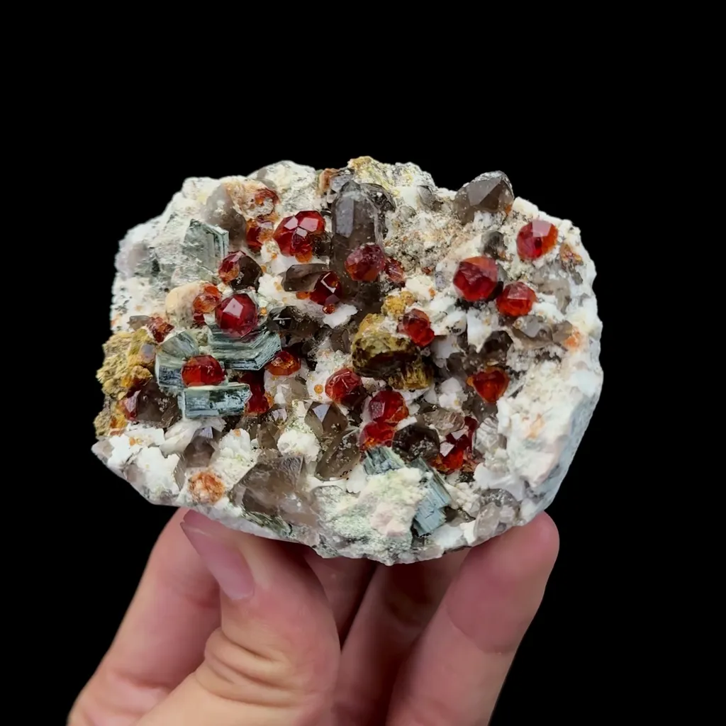 Natural Garnet and Smoky Quartz Mineral Specimen,High Quality Specimen,YUNXIAO,FUJIAN,CHINA(81*64*29mm) - image 3