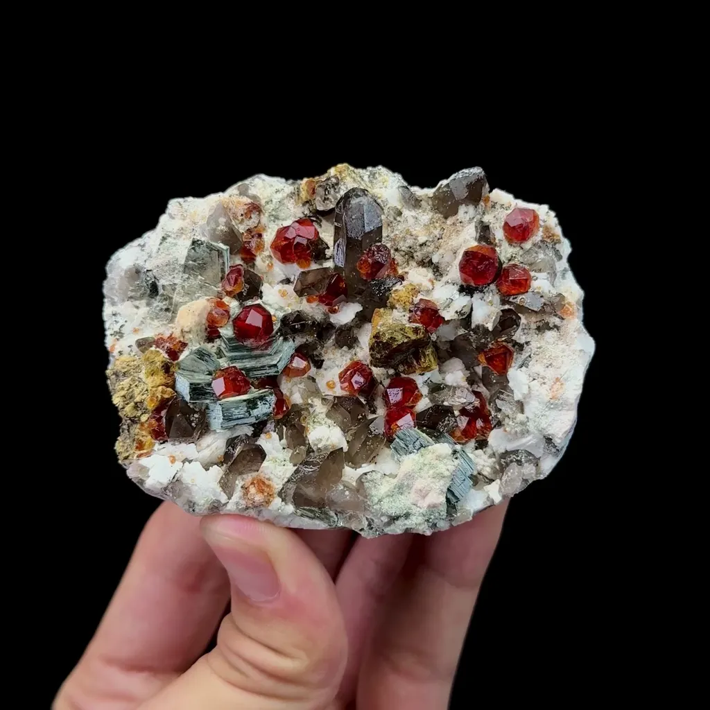 Natural Garnet and Smoky Quartz Mineral Specimen,High Quality Specimen,YUNXIAO,FUJIAN,CHINA(81*64*29mm) image