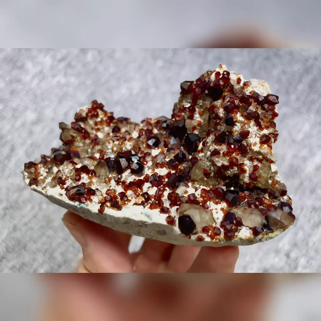 Natural Garnet and Smoky Quartz Symbiosis comes from Fujian,China 100*50*30MM image