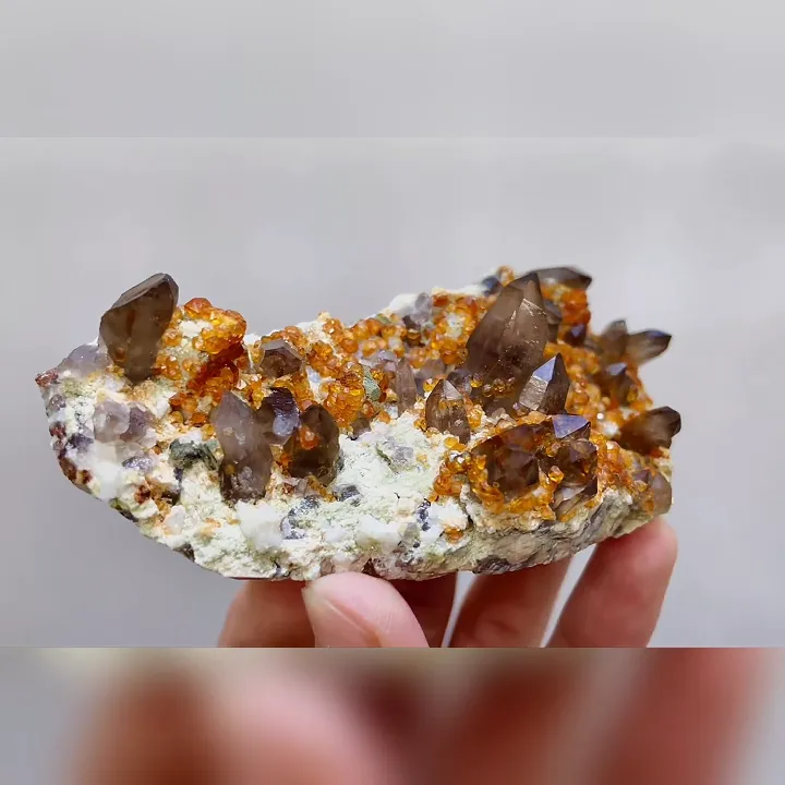 Natural Garnet and Smoky Quartz Symbiosis comes from Fujian,China 105*50*30MM - image 3