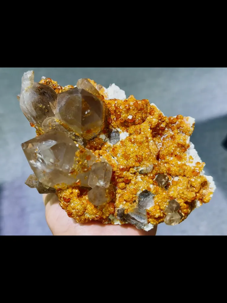 Natural Garnet and Smoky Quartz Tower Symbiosis comes from Fujian,China 145*95*90MM image