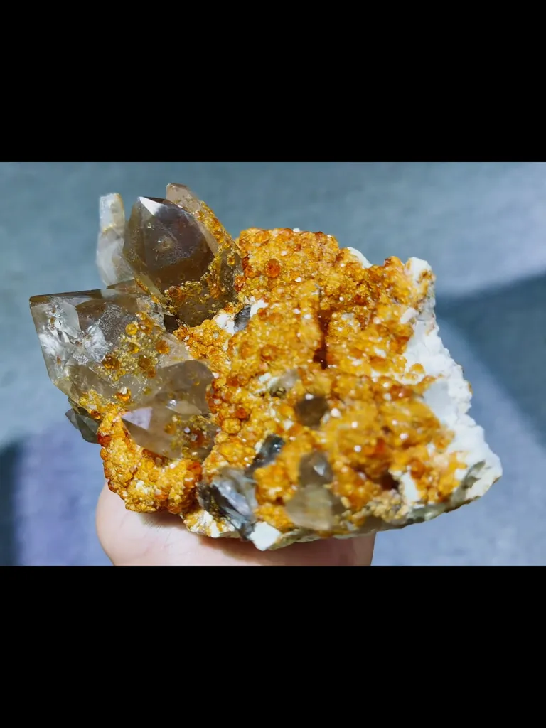 Natural Garnet and Smoky Quartz Tower Symbiosis comes from Fujian,China 145*95*90MM - image 2