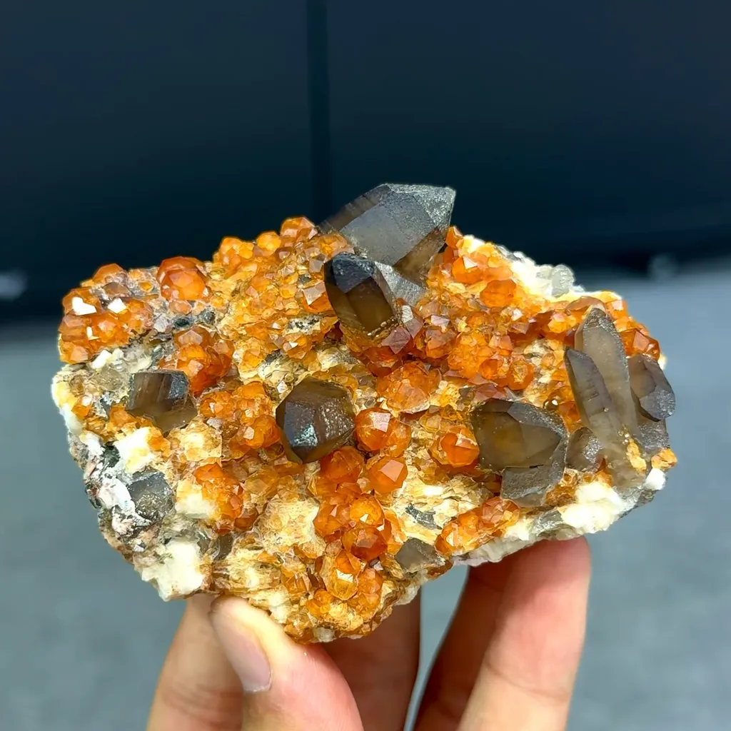 Natural Garnet and Smoky Quartz Tower Symbiosis comes from Fujian,China 90*50*40MM - image 3