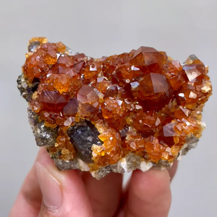 Natural Garnet, Mineral Specimen: Fujian,China (55*35*20MM) - image 5