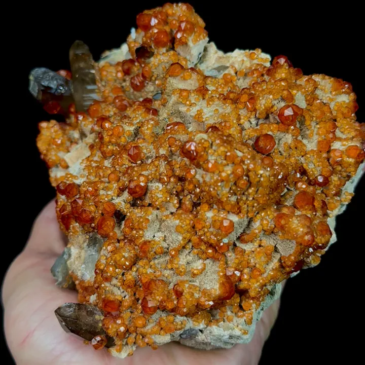 Natural Garnet Mineral Specimen,High Quality Specimen,FUJIAN,CHINA(140*120*68mm) - image 3