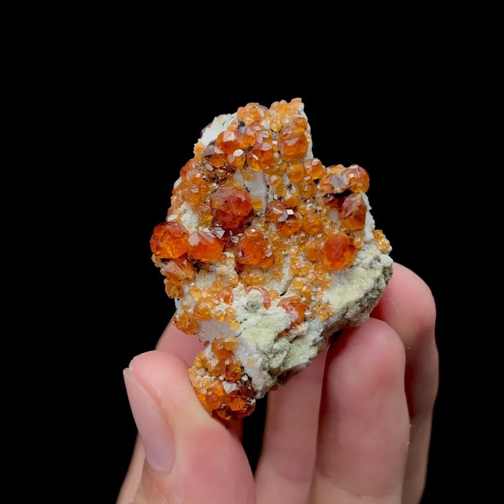 Natural Garnet Mineral Specimen,High Quality Specimen,YUNXIAO,FUJIAN,CHINA(40*37*33mm) - image 6