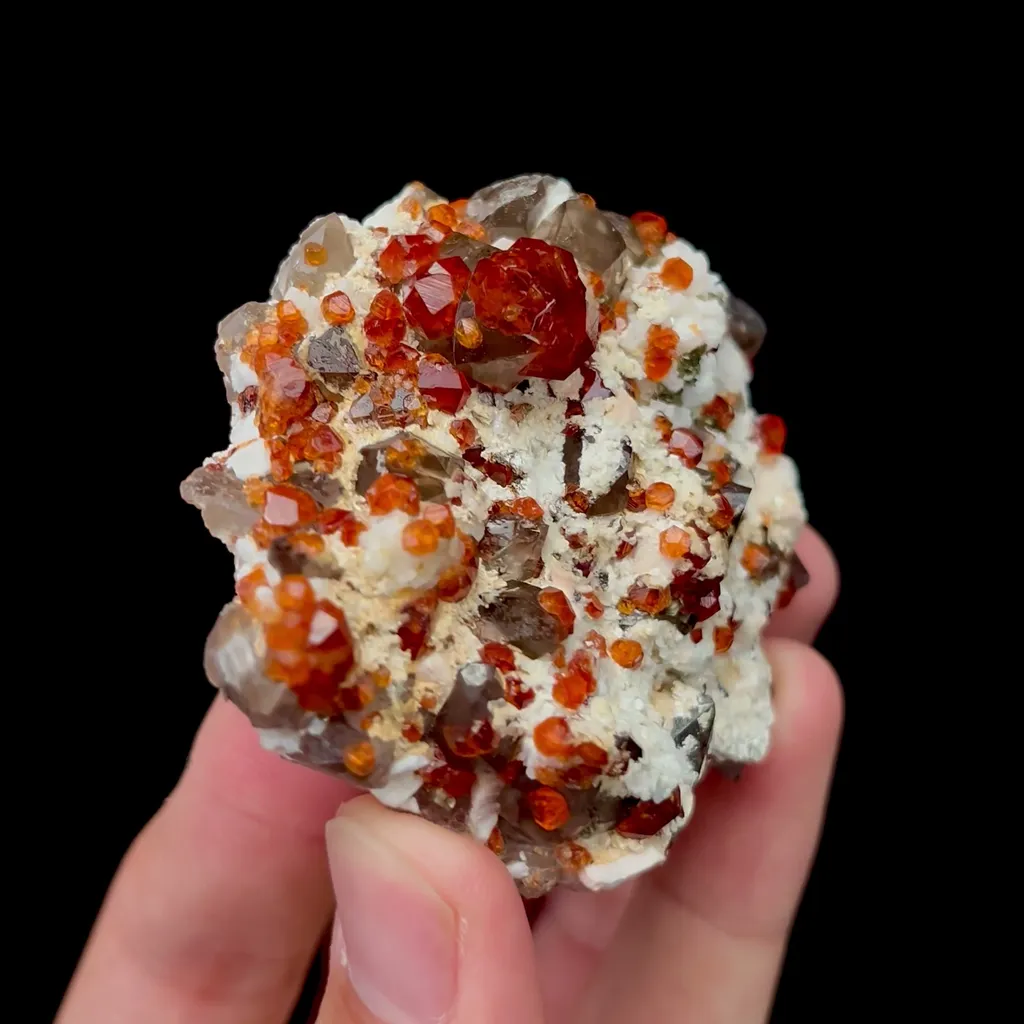 Natural Garnet Mineral Specimen,High Quality Specimen,YUNXIAO,FUJIAN,CHINA(66*57*25mm) - image 3