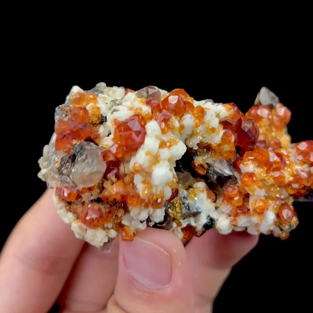 Natural Garnet Mineral Specimen,High Quality Specimen,YUNXIAO,FUJIAN,CHINA(74*41*24mm) - image 3