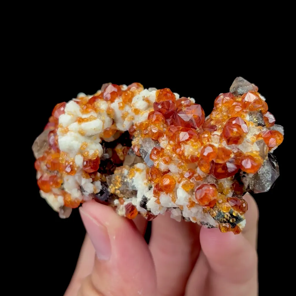 Natural Garnet Mineral Specimen,High Quality Specimen,YUNXIAO,FUJIAN,CHINA(74*41*24mm) - image 2