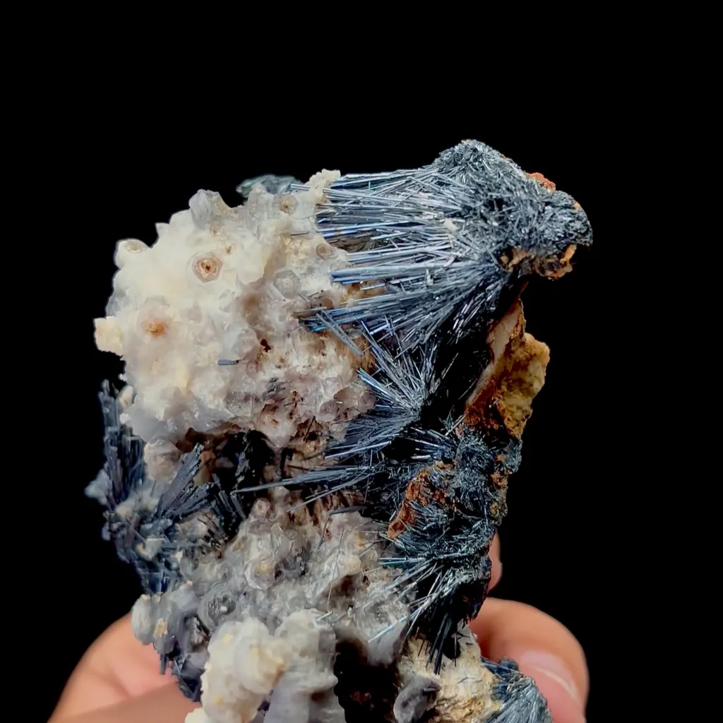 Natural Goethite Mineral Specimen,High Quality Specimen,INNER MONGOLIA,CHINA(97*80*55mm) - image 3