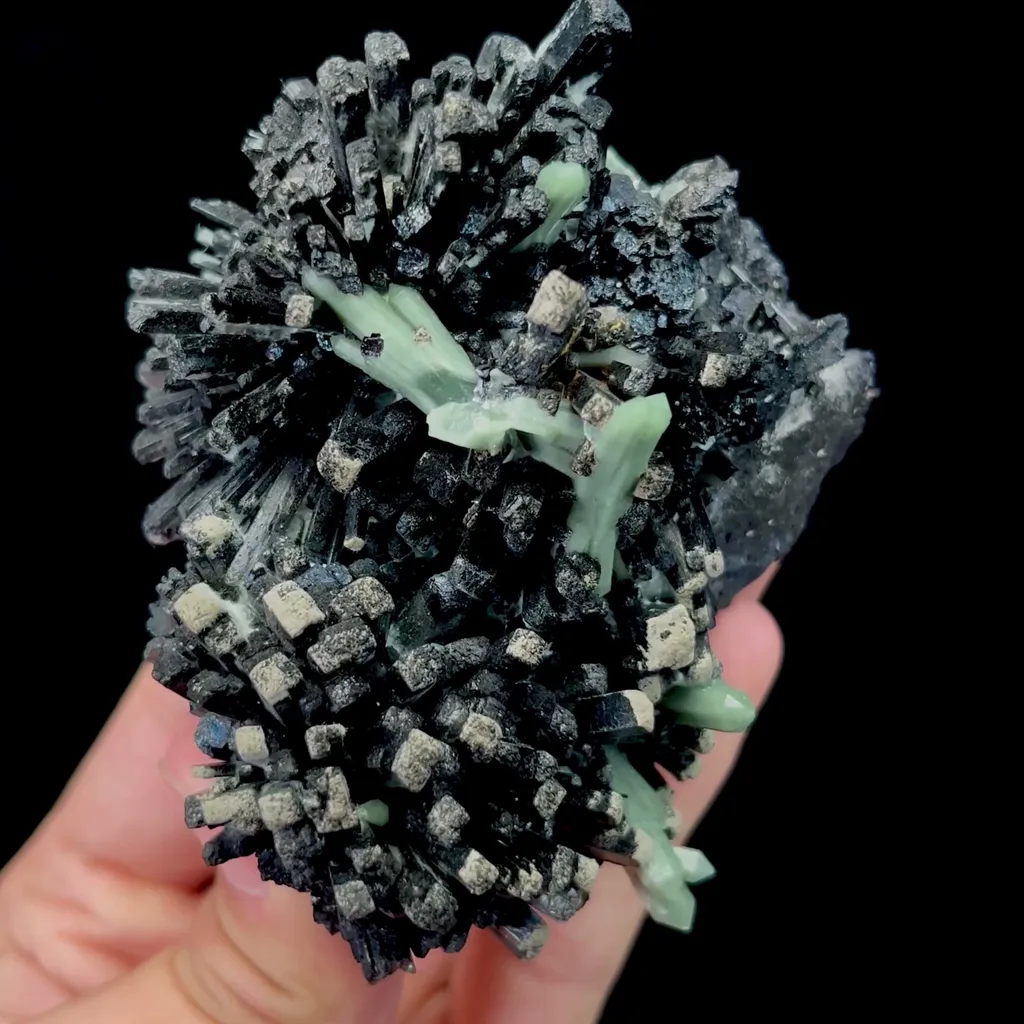 Natural Green Crystal and Black Tourmaline Mineral Specimen,High Quality Specimen,HUANGGANG LIANG,INNER MONGOLIA,CHINA(80*70*54mm) - image 4