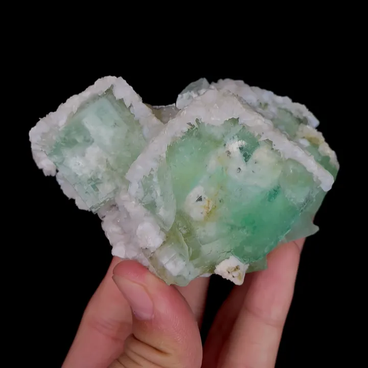 Natural Green Cube Fluorite and Calcite, Mineral Specimen: Xianghualing,Hunan (70*70*60MM) image