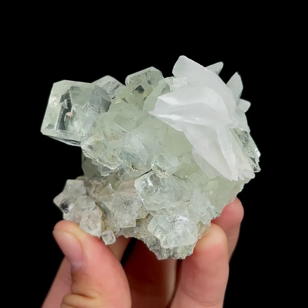 Natural Green Cube Fluorite and Calcite, Mineral Specimen:Xianghualing,Hunan (65*60*40MM) - image 2
