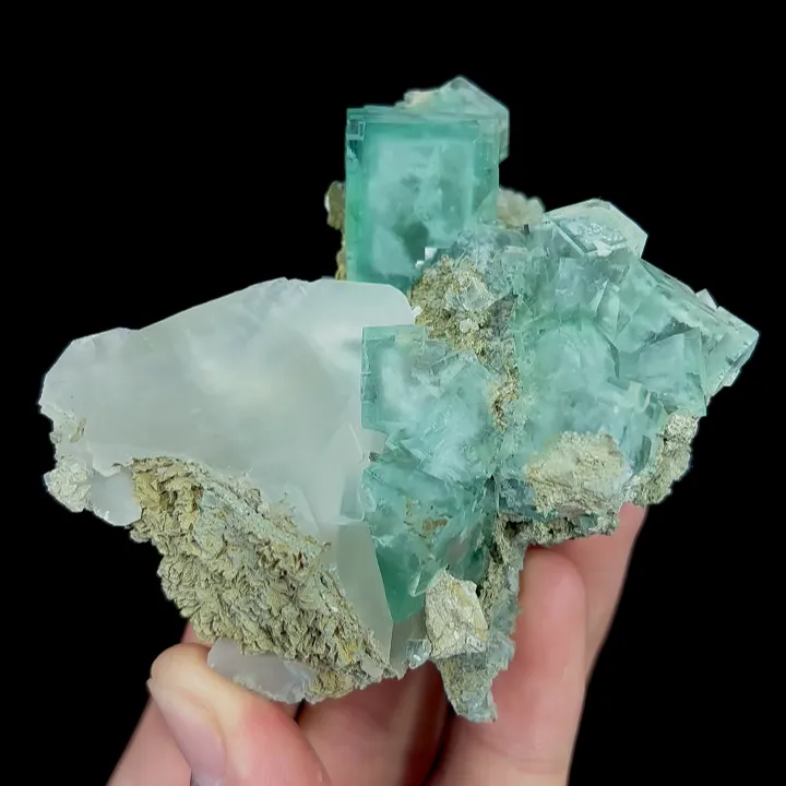 Natural Green Cube Fluorite and Calcite, Mineral Specimen:Xianghualing,Hunan (80*55*45MM) image