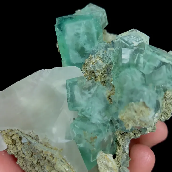 Natural Green Cube Fluorite and Calcite, Mineral Specimen:Xianghualing,Hunan (80*55*45MM) - image 3