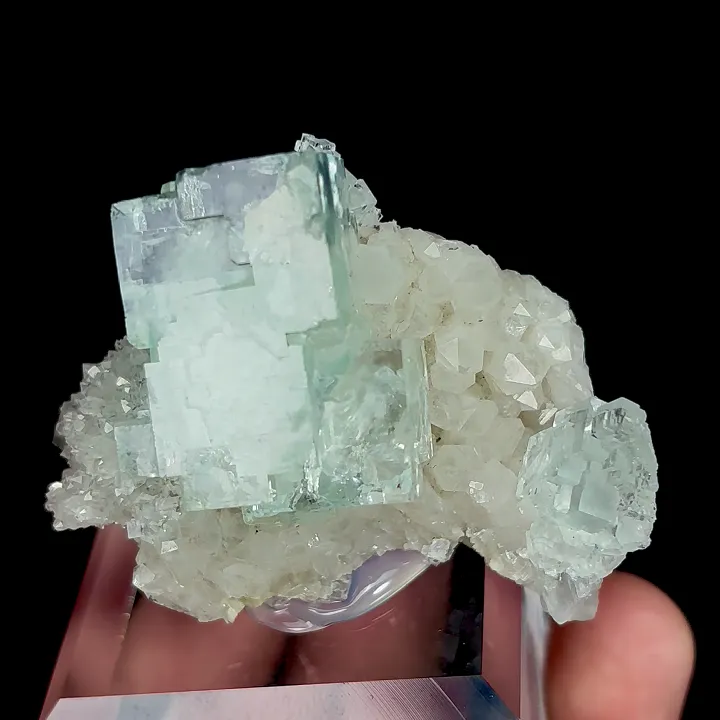 Natural Green Cube Fluorite and Quartz Cluster, Mineral Specimen: Xianghualing,Hunan (45*30*25MM) image