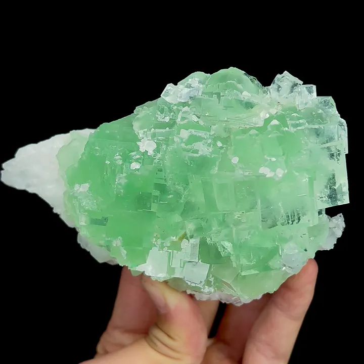 Natural Green Cube Fluorite and Quartz, Mineral Specimen:Xianghualing,Hunan (115*85*65MM) - image 3