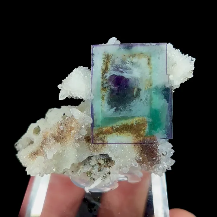 Natural Green Cube Fluorite and Quartz, Mineral Specimen:Yaogangxian,Hunan (50*35*30MM) image