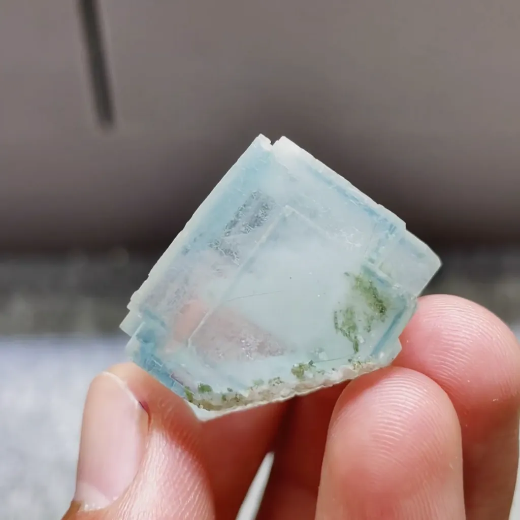 Natural Green Cube Fluorite comes from Yaogangxian,Hunan 25*20*30MM - image 2