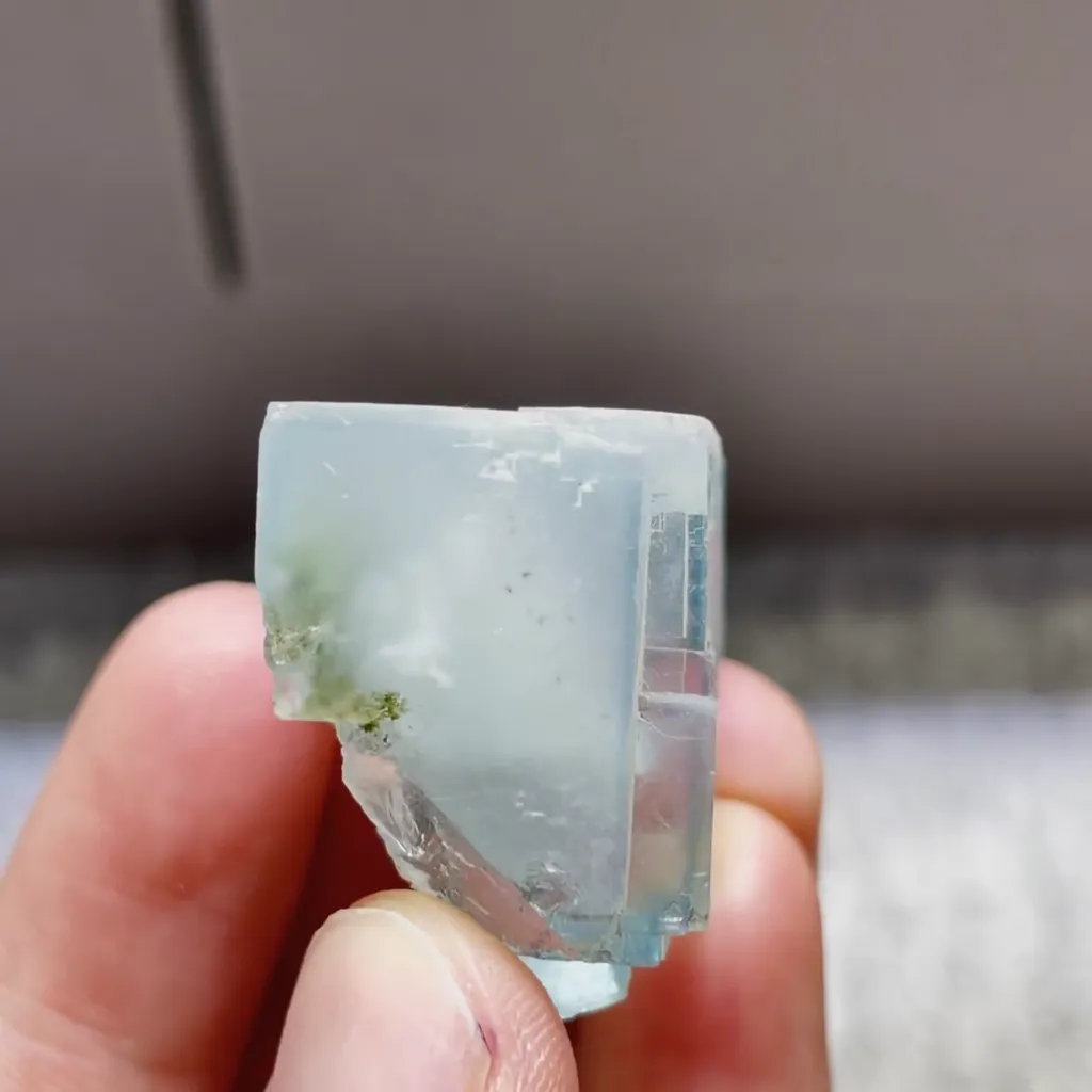 Natural Green Cube Fluorite comes from Yaogangxian,Hunan 25*20*30MM - image 3