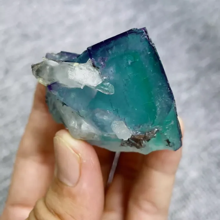 Natural Green Cube Fluorite comes from Yaogangxian,Hunan 45*40*35MM - image 5