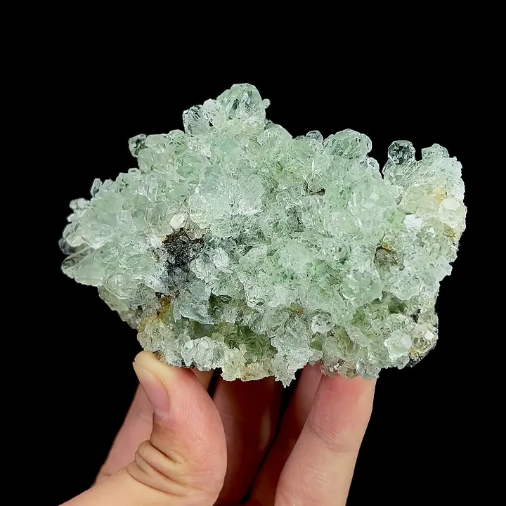 Natural Green Cube Fluorite, Mineral Specimen:Xianghualing,Hunan (100*70*40MM) image