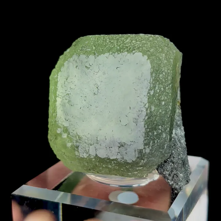 Natural Green Cube Fluorite, Mineral Specimen:Xianghualing,Hunan (45*40*35MM) image